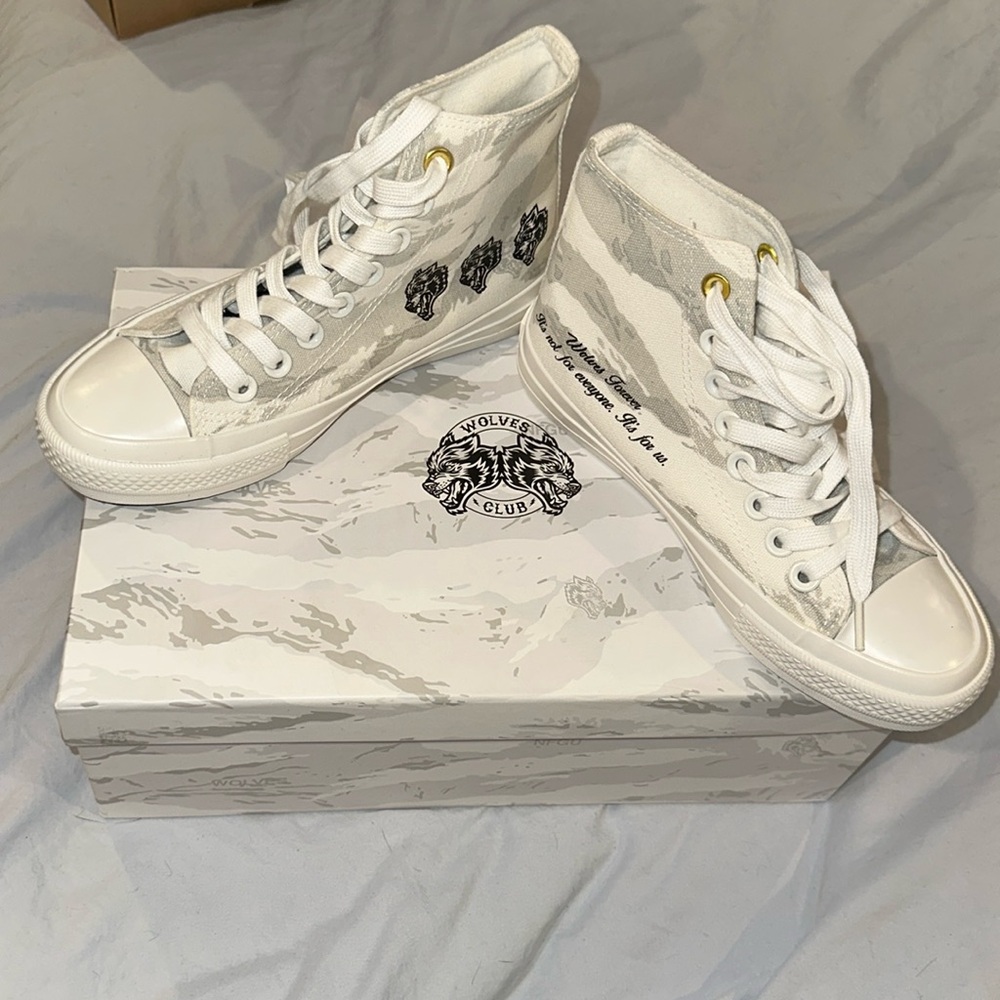 Darc Sport Wolves Forever High Tops